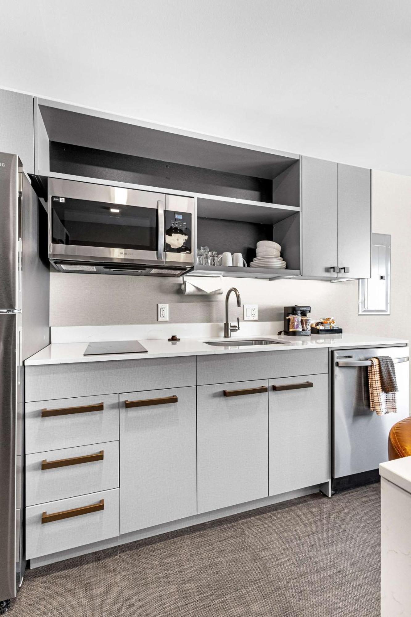 Homewood Suites By Hilton Colorado Springs Airport Exteriör bild